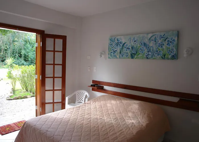 Pousada Praia de ItamambucaPousada Ubatuba